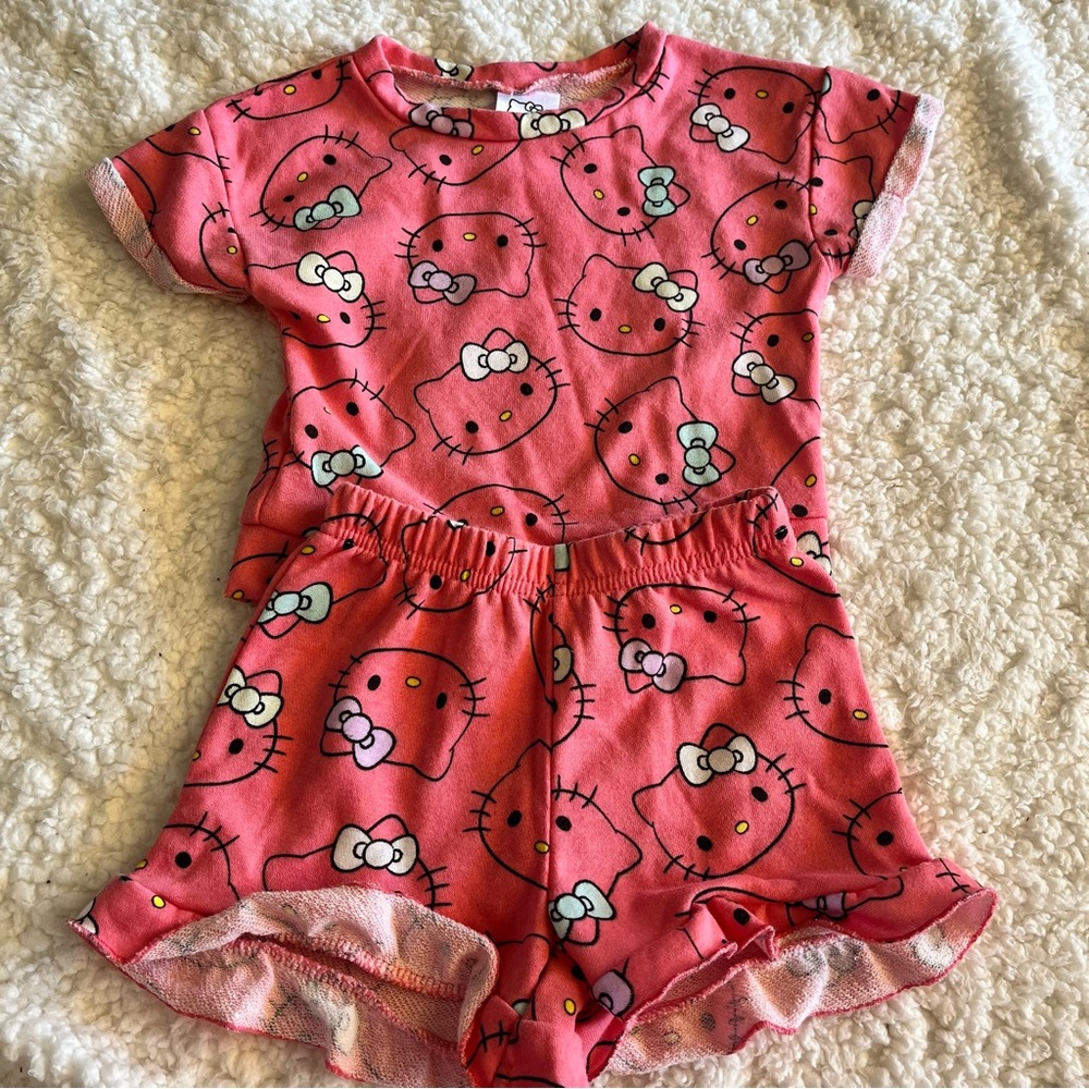 Hello Kitty Baby Girl Bundle Various Sizes 🎀 - Picture 3 of 9
